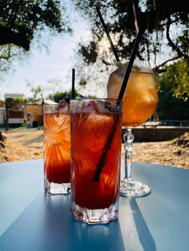 Dots Food & Drinks