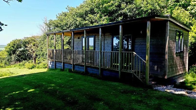 Longtails, lodge retreat in beautiful scenic private location, Bantham, S. Devon