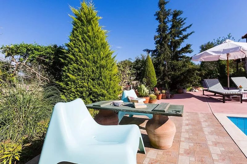 Traditional Villa With Superb Garden and Total Quietness 3km Away From the Beach