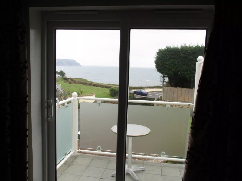 Cliff Court Apartments