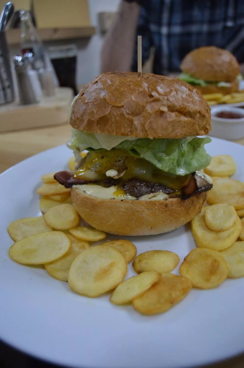 Pivni Sady - Burger's Pub