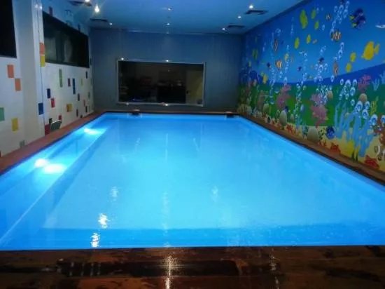 Star Pool Center
