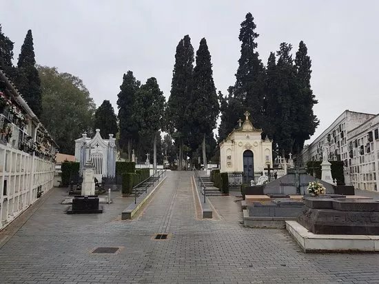 Cementerio de Nuestra Senora de la Salud