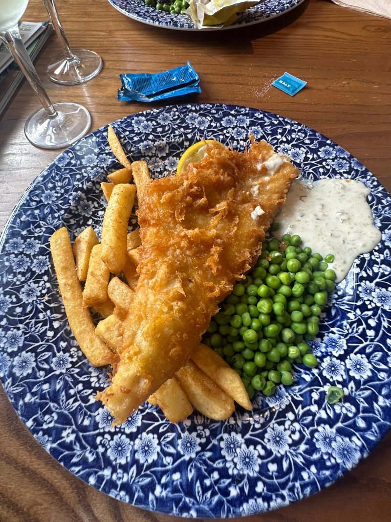 Wetherspoons / The King's Head Hotel