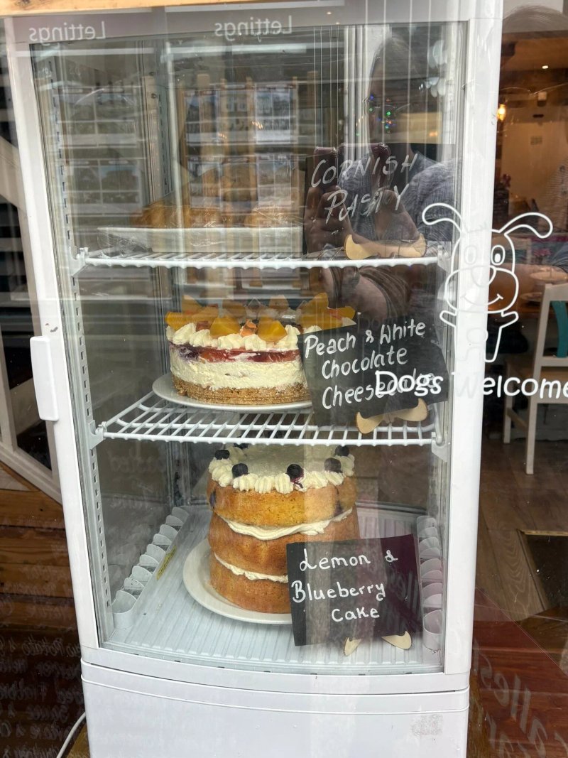 Crumbles Cafe & Tea Room