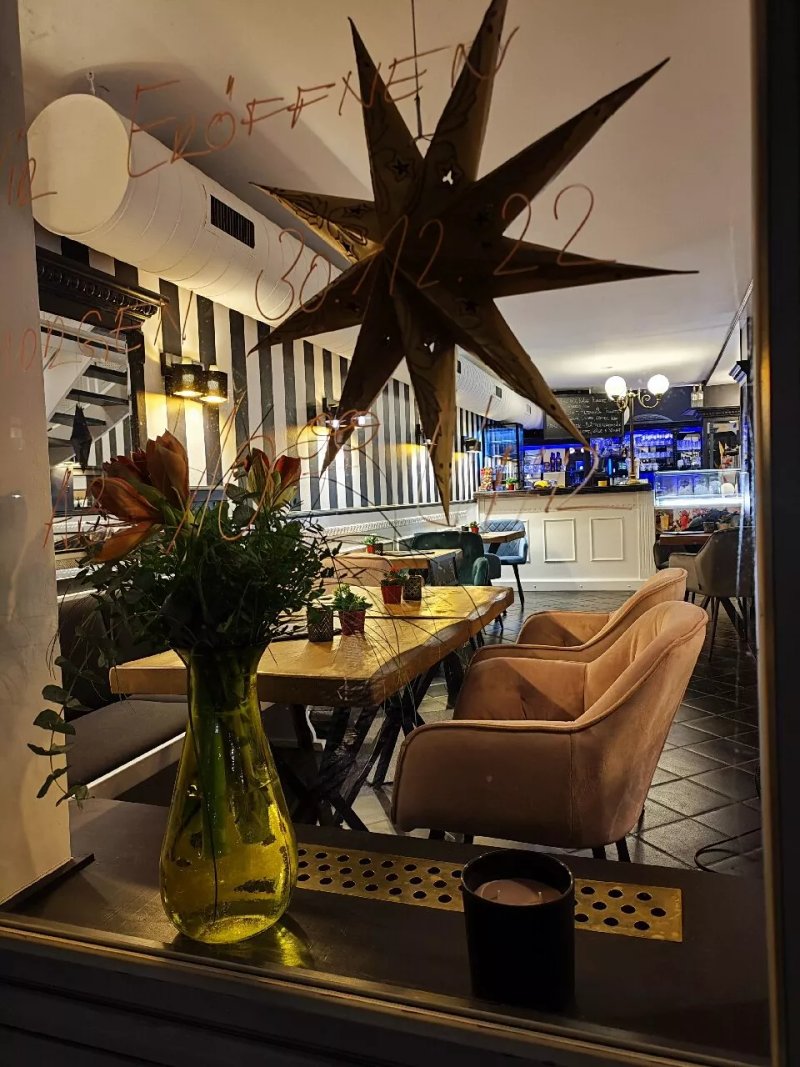 Hanedan Restaurant & Cafe