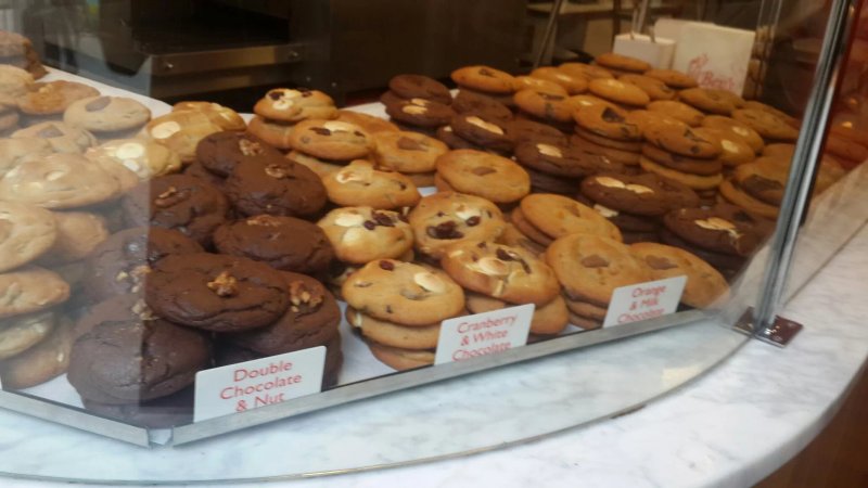 Ben's Cookies