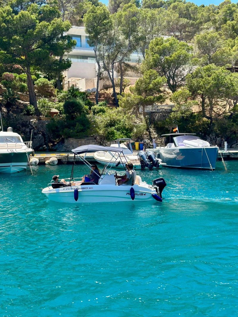 Coaz Boats