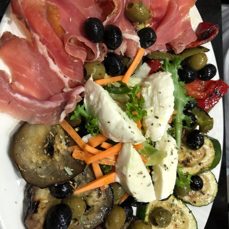 Amaretto Ristorante & Pizzeria