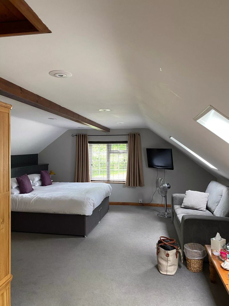 The Pear Tree Inn
