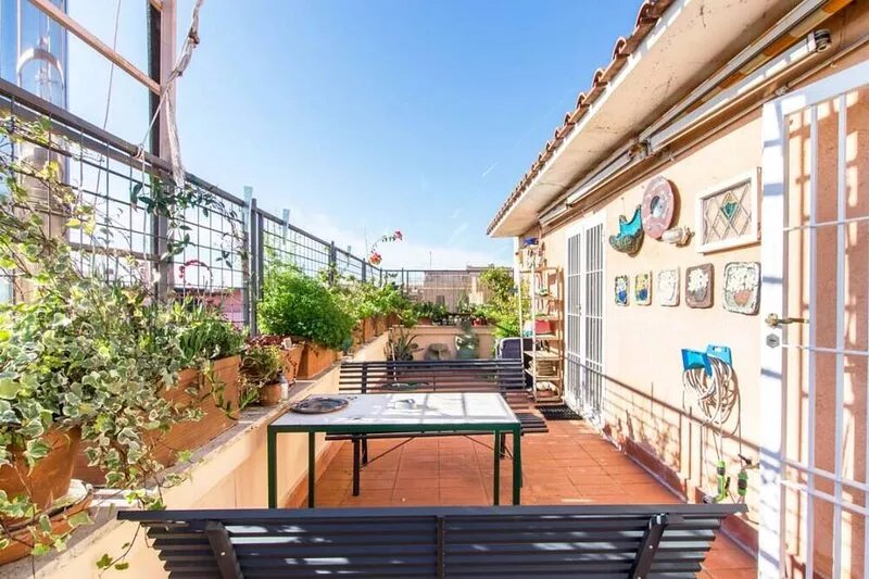 On the terraces of Rosa you are constantly forced to look at the sky and Rome