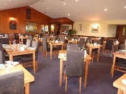 Woodys Bar and Lakeview Restaurant