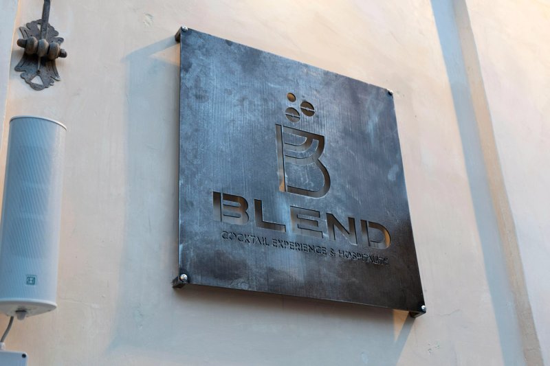 Blend Cocktail Bar