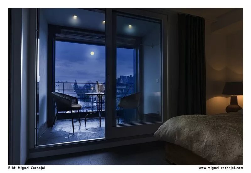 City, Lake and Luxury