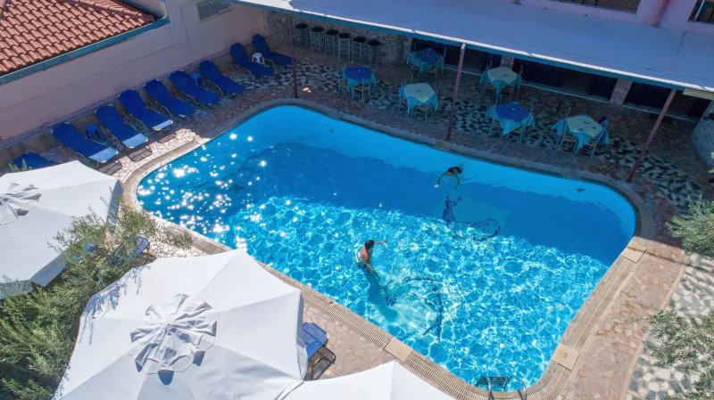 Kleoni Club Hotel Apartments