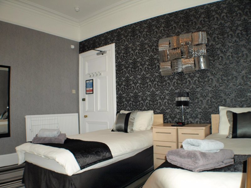 Vaila Guest House