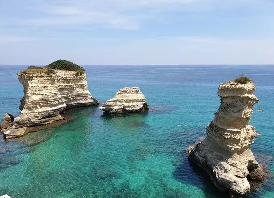 Faraglioni Di Torre Sant' Andrea