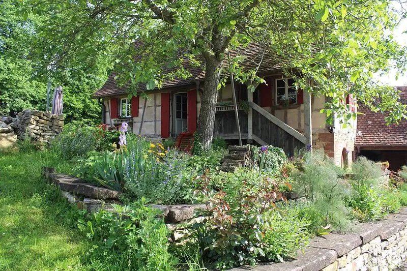 Authentic Alsatian house, classified ****, ideal couples / families, quiet