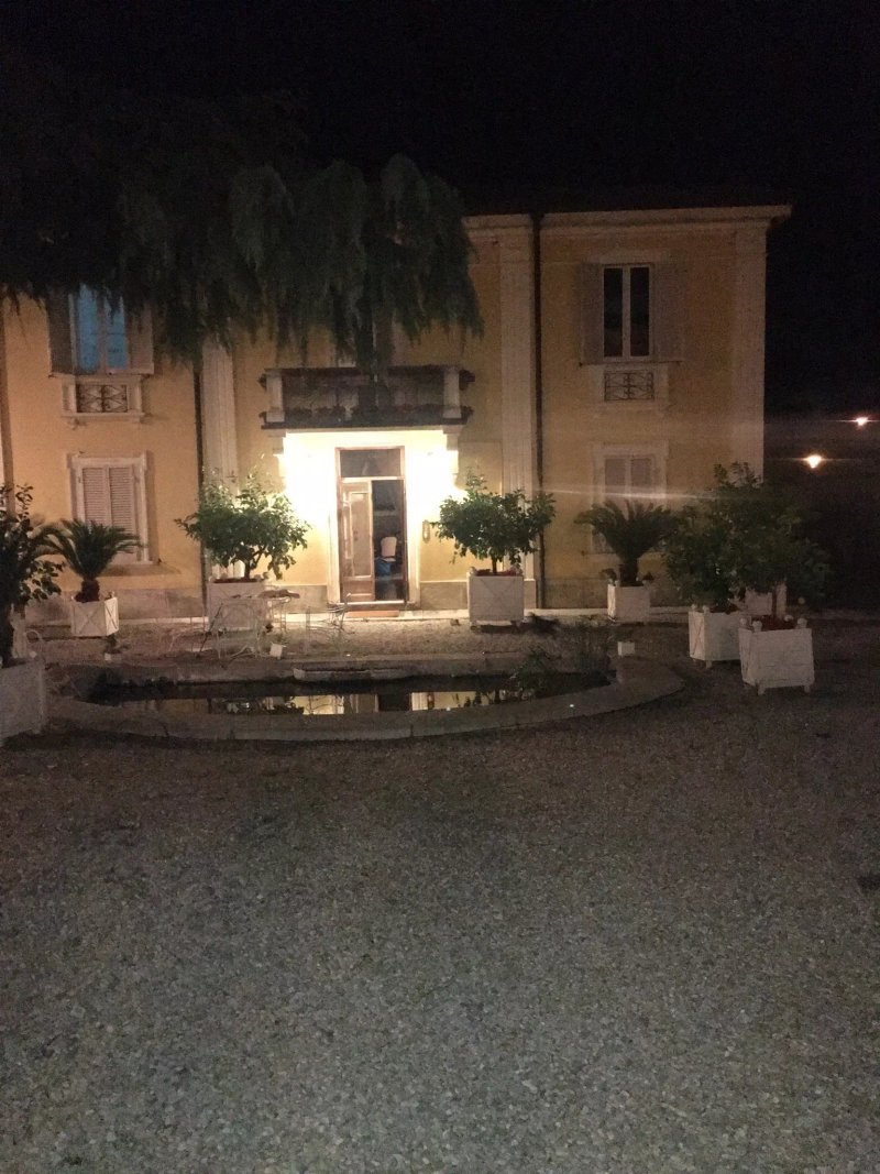 Room & Breakfast Via Mazzini