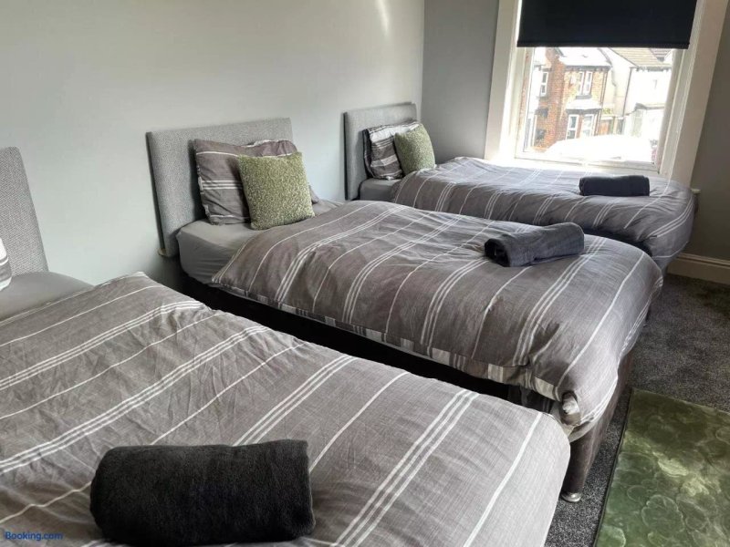 The Clifton Arms Bed & Breakfast