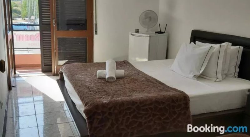 Maria's Rooms