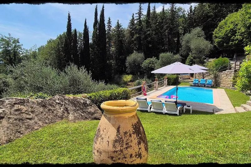 Just 25 minutes from Nice - peaceful and secluded luxury private villa with pool
