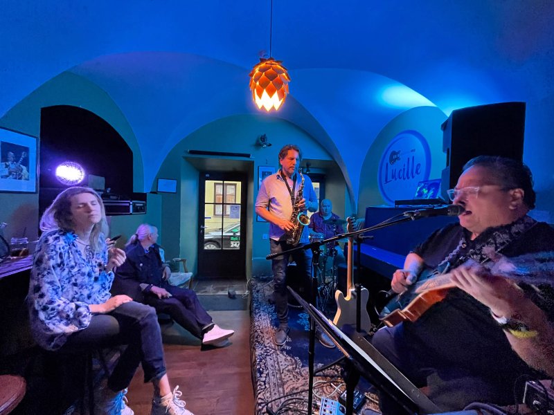 Lucille Blues Bar