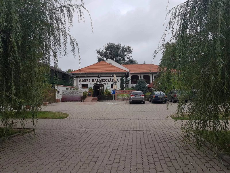 Sobri Halaszcsarda es Panzio