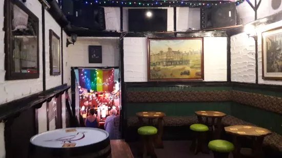 Pillars Bar