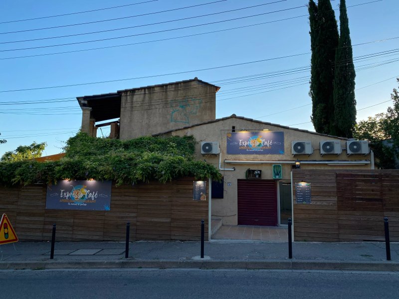 L'Expresso Cafe