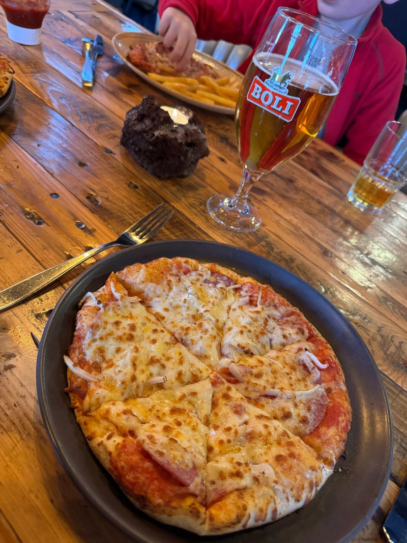 Hofland Eatery
