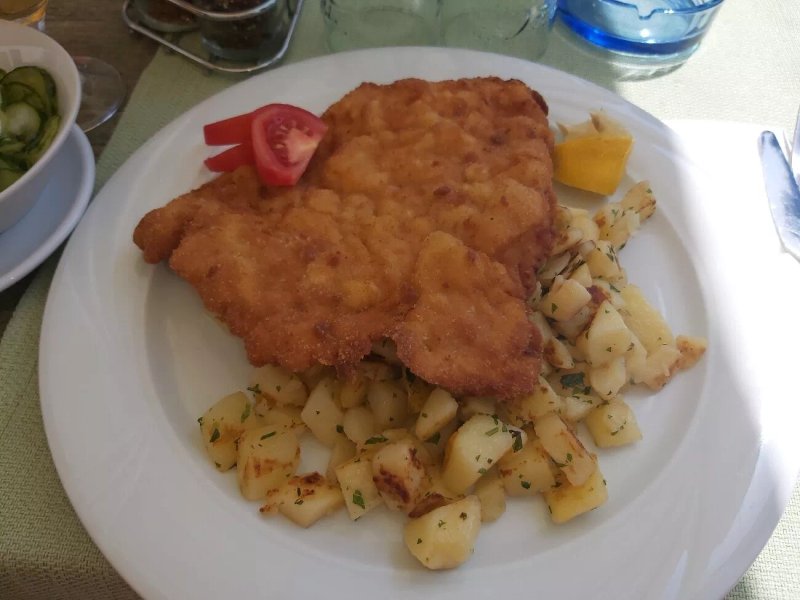 Patko Vendeglo es Pizzeria