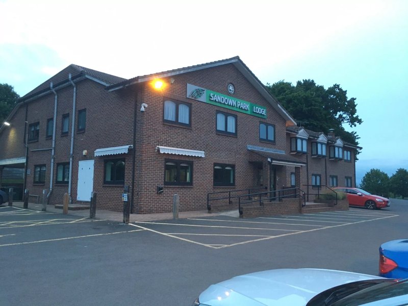 Sandown Park Lodge