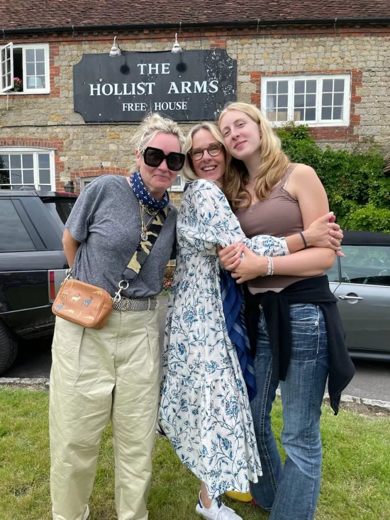 The Hollist Arms