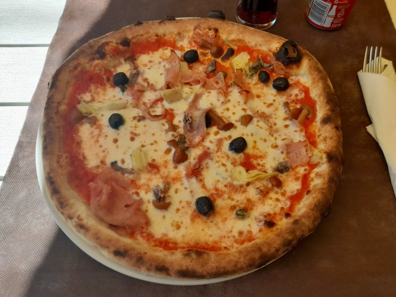 Pizzeria Pomodoro Rosso