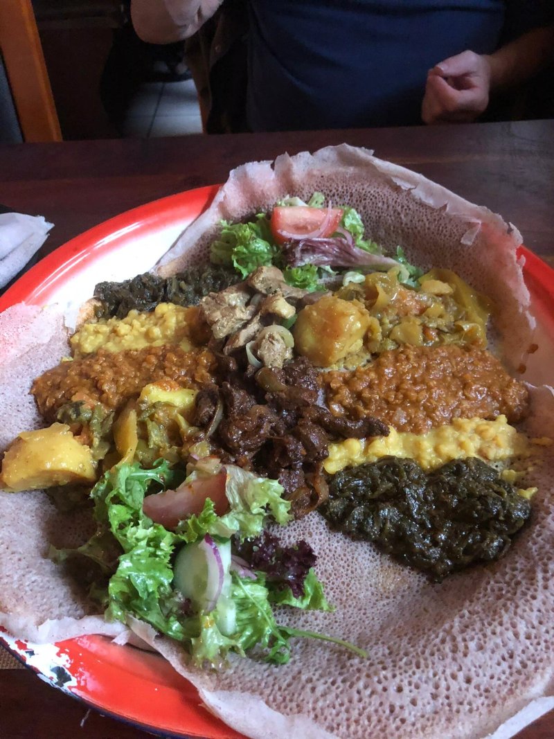 African Pearl Eritreische-athiopische Speisen / Kuche