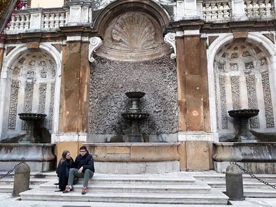 Fontana di Piazza San Pietro