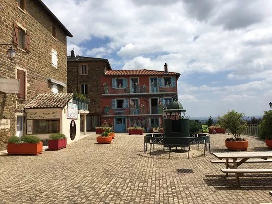 Destination Beaujolais - Bureau d'informations touristiques de Clochemerle