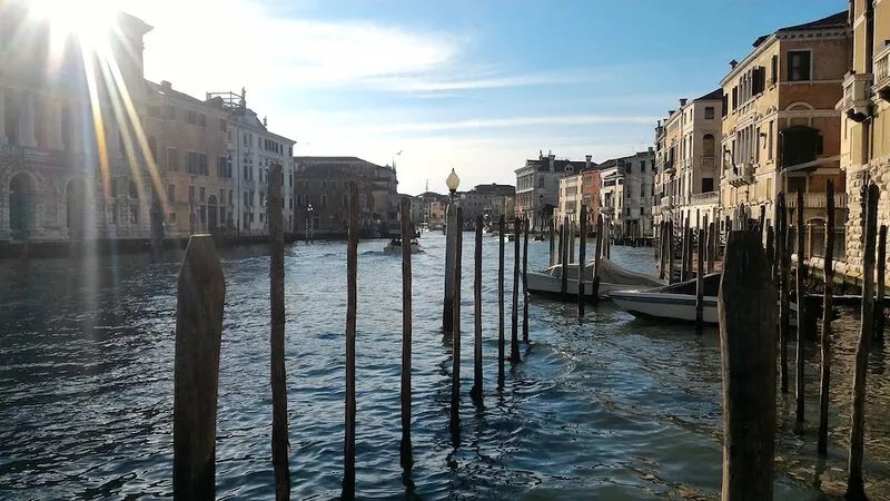 Ca' della Fontanella: central, quiet, private courtyard, 2 WC, AC, Wi-Fi