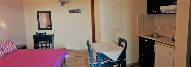 Ikos Studios and Apartments