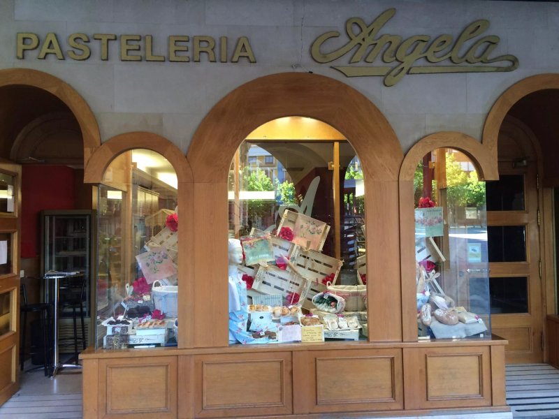 Pasteleria Angela