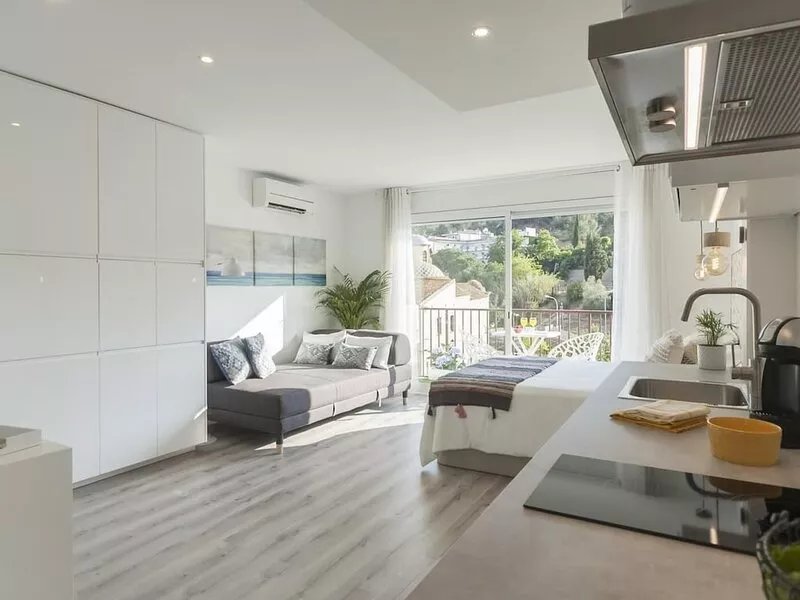 AMAZING STUDIO in the CENTER of TOSSA
