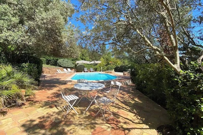 Calm situated, luxury villa close by village and golf course