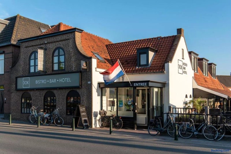 Bar-Bistro-Hotel Dok