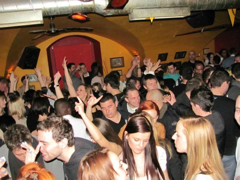 Fuego - latino club