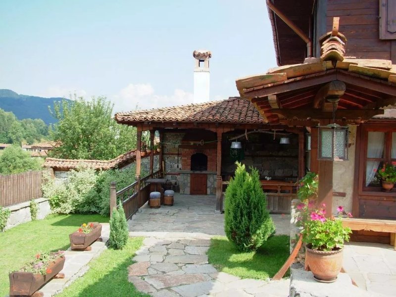 Hadji Neikovi Guest Houses