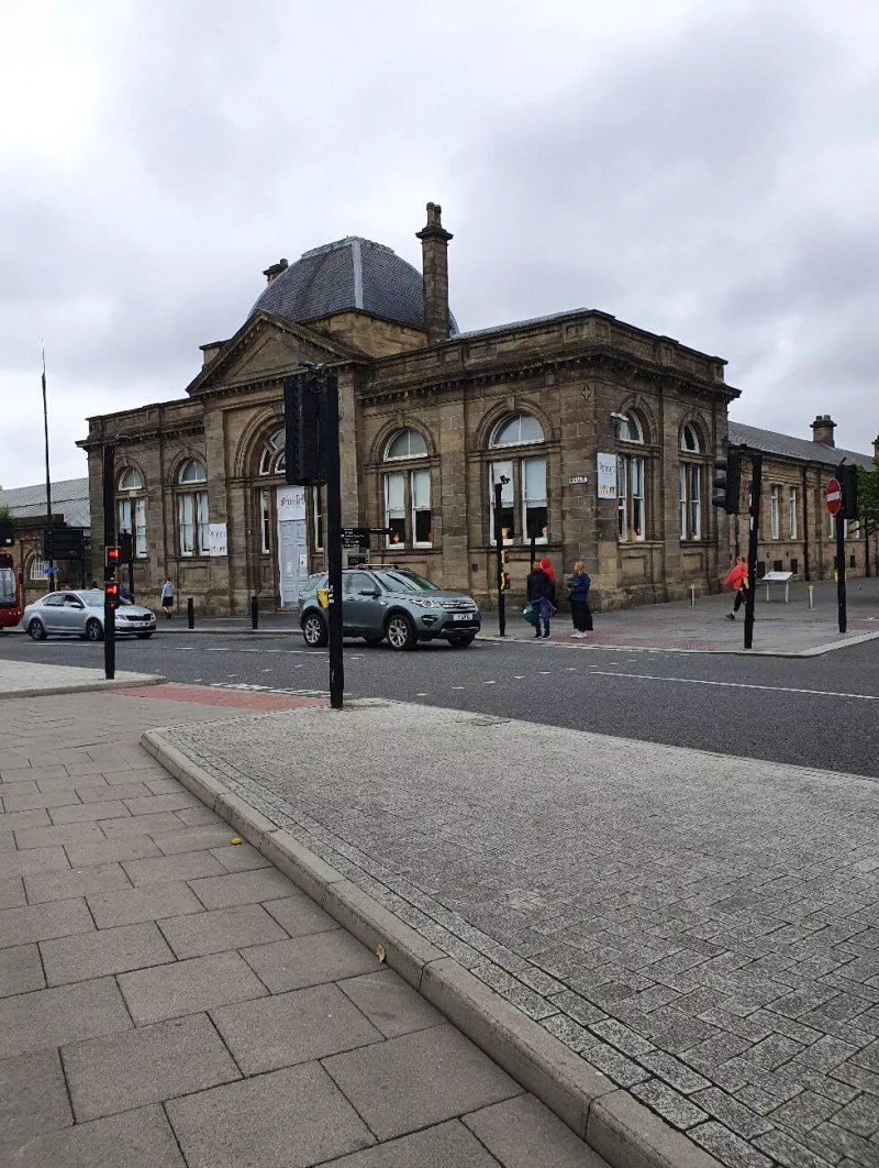 1 Neville Street Building