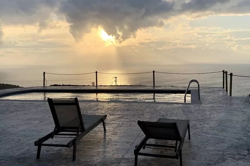 Authentic windmill villa , stunning sea view , live sunrise near the Shipwreck.