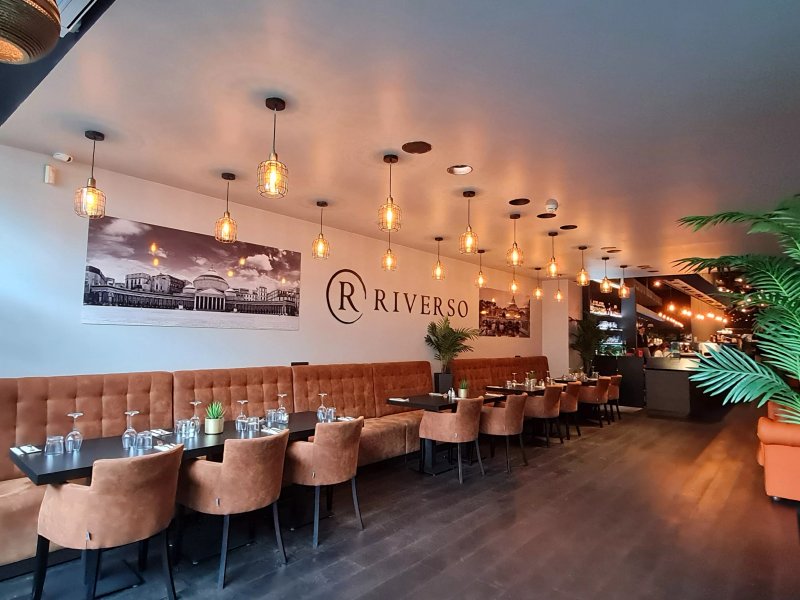 Riverso