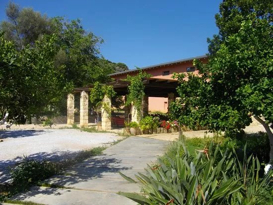 Manousakis Winery